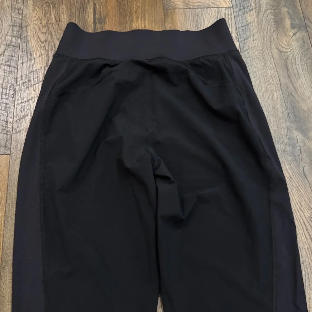 Athleta Run With It Pant Women Small Black Jogger Athletic Travel Pants